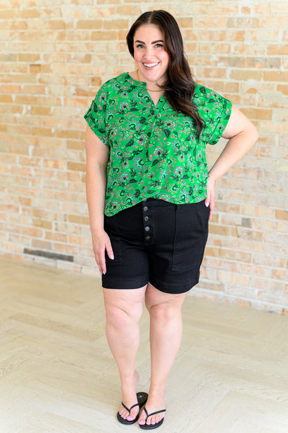 Lizzy Cap Sleeve Top in Green and Black Floral