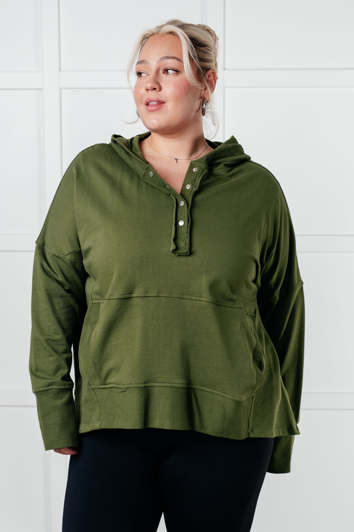 Simple Snug Snap Hooded Pullover